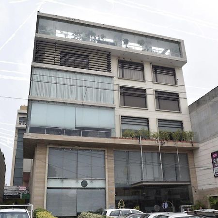 One Earth Avaas Hotell Amritsar Eksteriør bilde