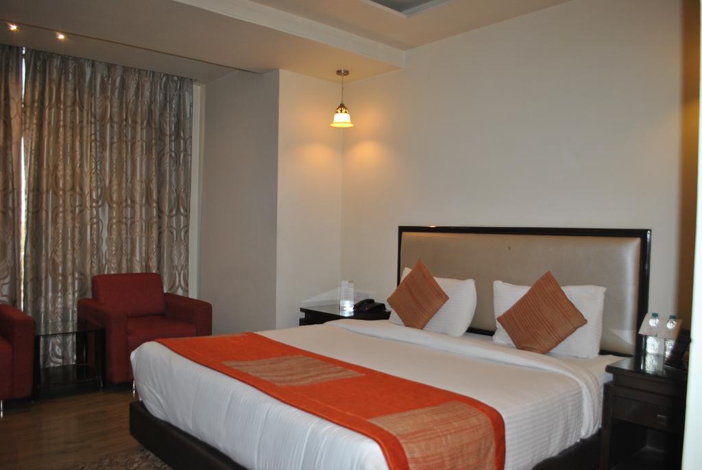 One Earth Avaas Hotell Amritsar Eksteriør bilde