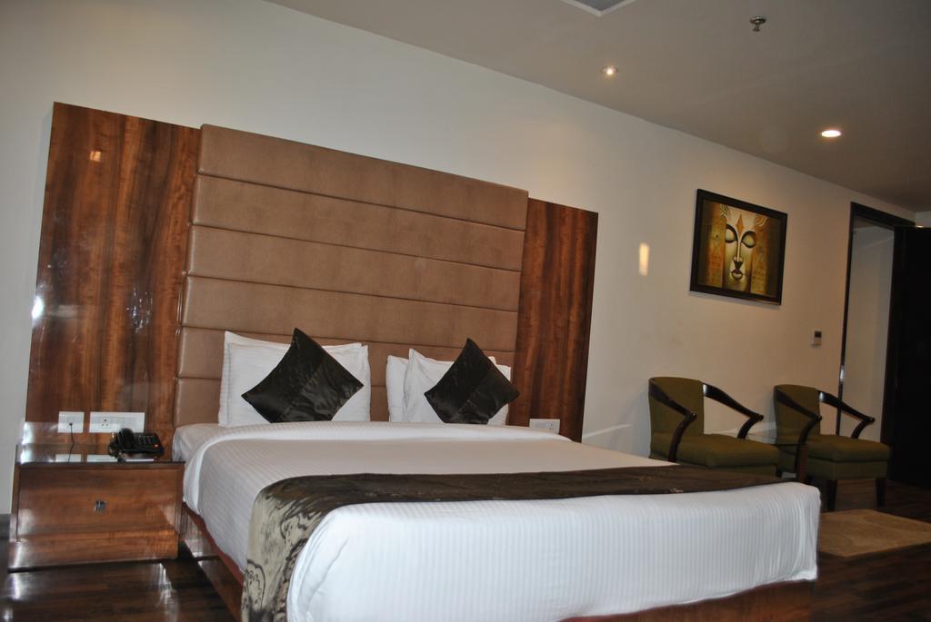 One Earth Avaas Hotell Amritsar Eksteriør bilde