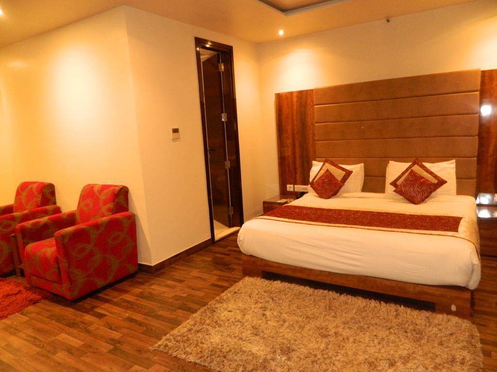 One Earth Avaas Hotell Amritsar Eksteriør bilde