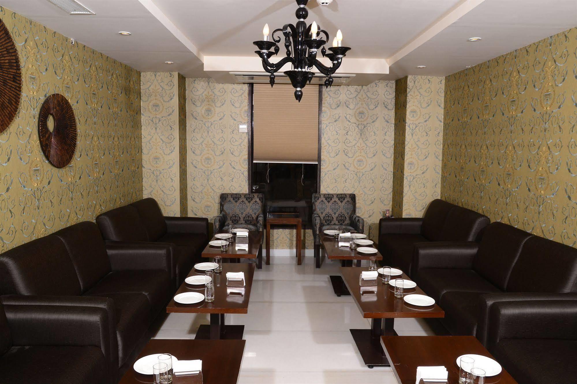 One Earth Avaas Hotell Amritsar Eksteriør bilde