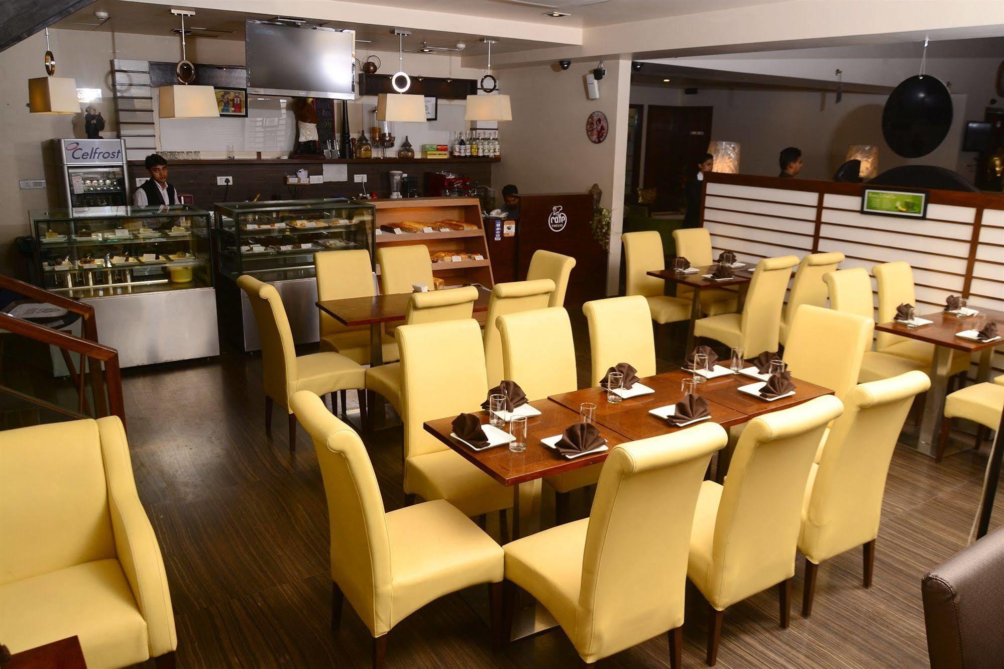 One Earth Avaas Hotell Amritsar Eksteriør bilde